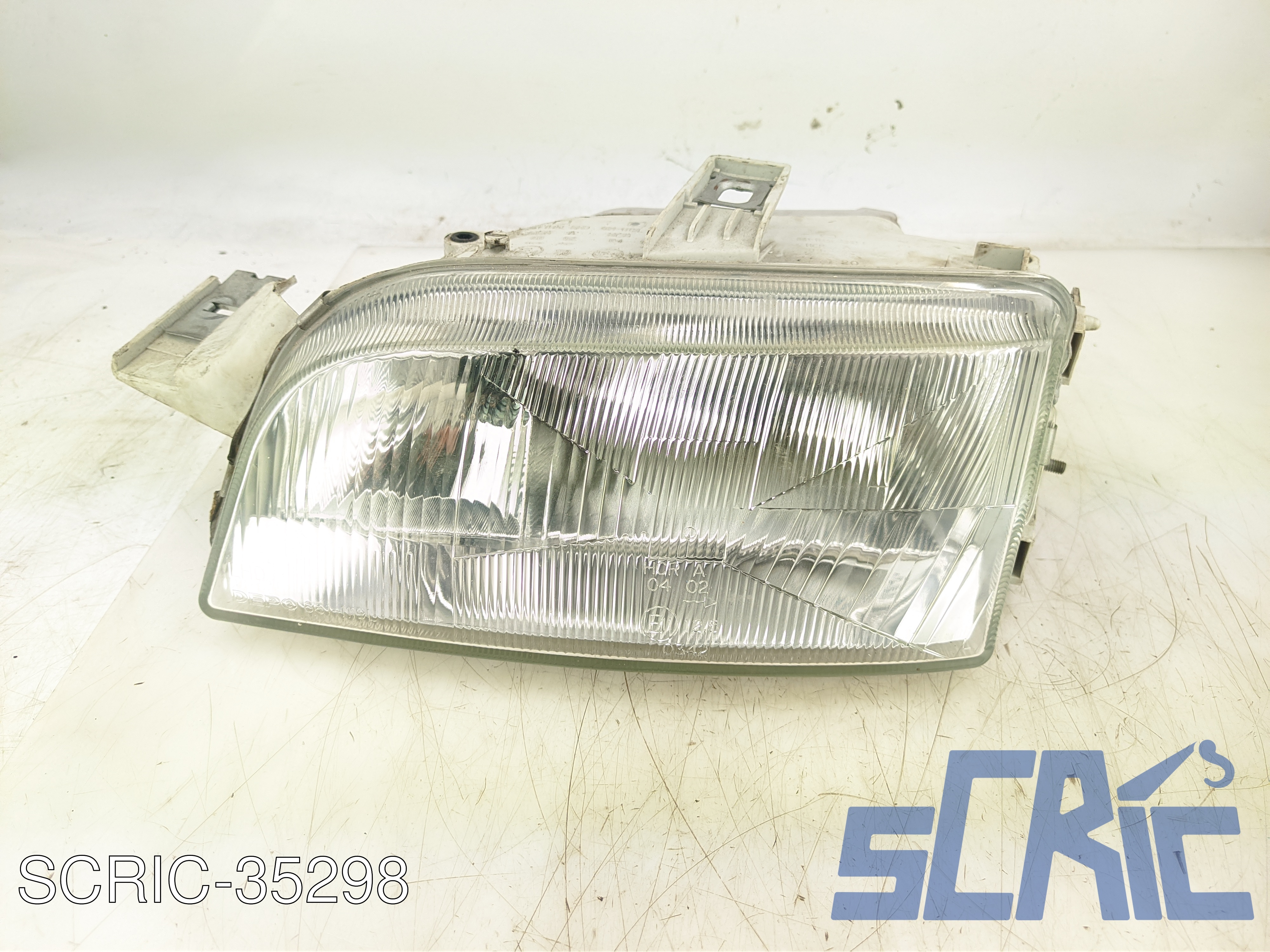 Faro Anteriore FIAT PUNTO 176 1994-1999 sinistro, sx 0046402650, 8424445016211