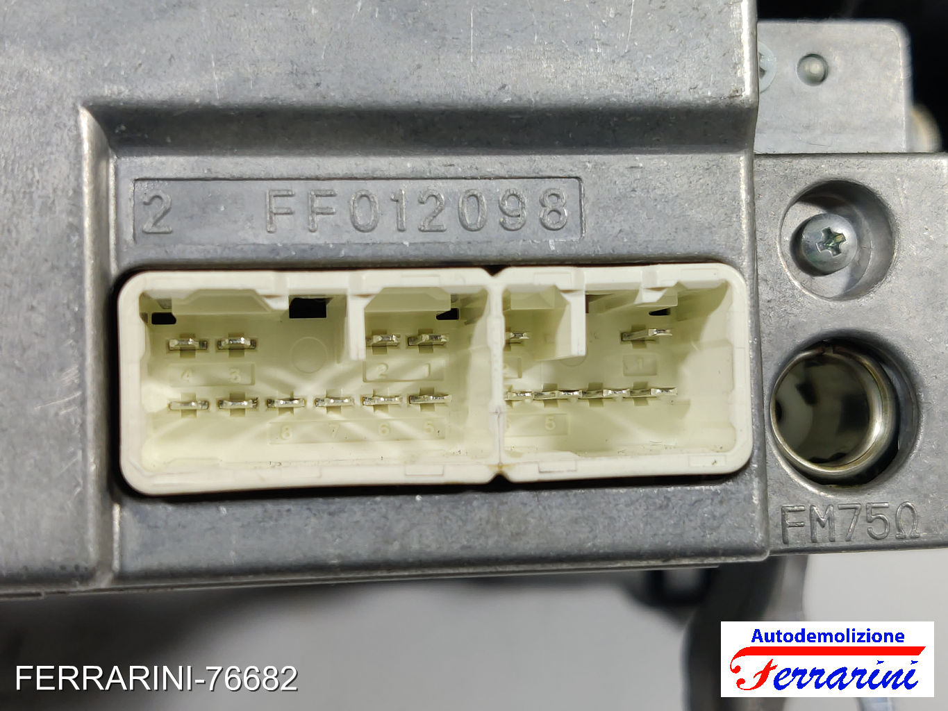 Stereo Radio TOYOTA IQ J1 2009-2015 6
