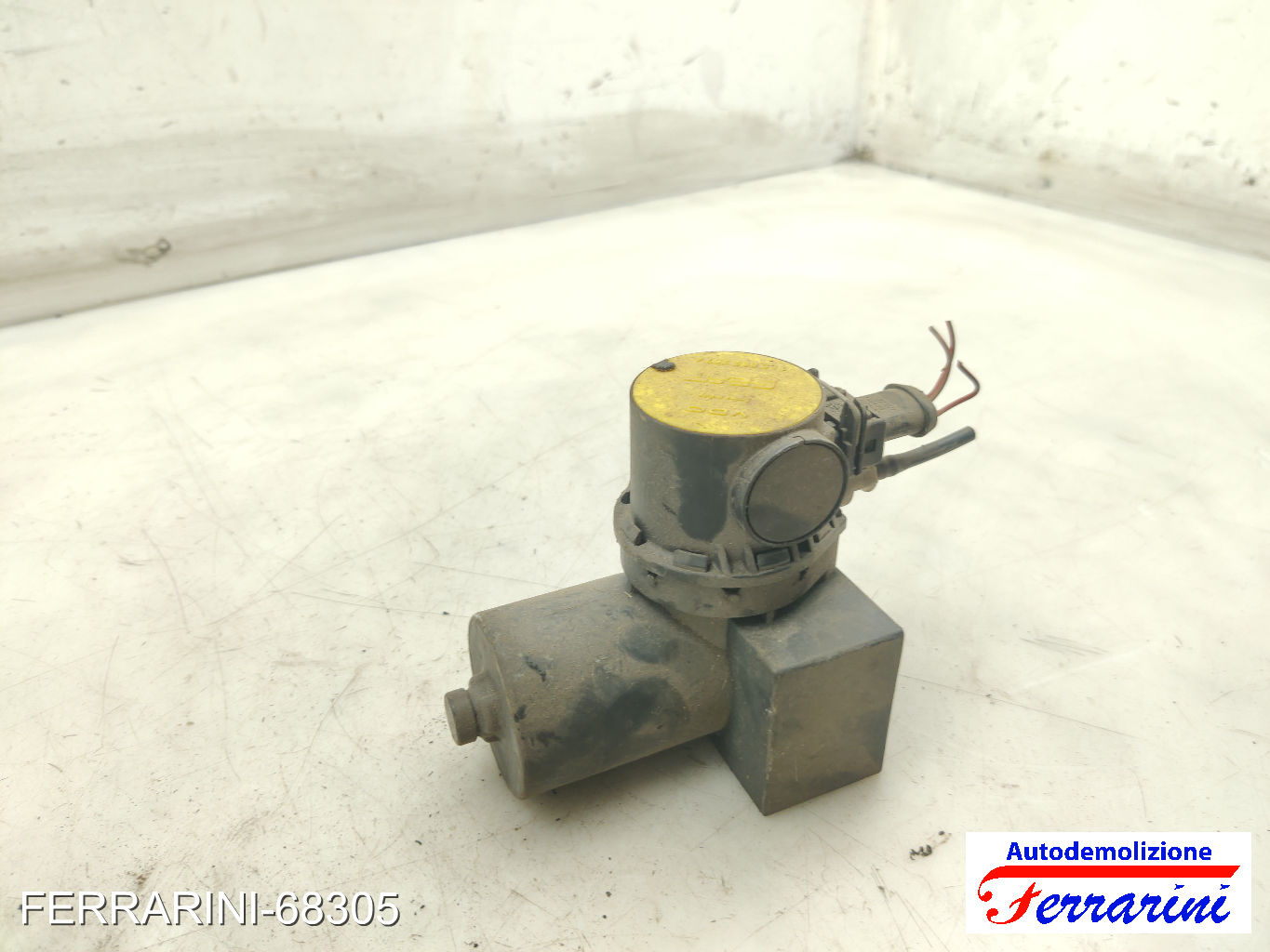Compressore Chiusura Centralizzata VW POLO 6N1 1995-1999 1L0862257A 9