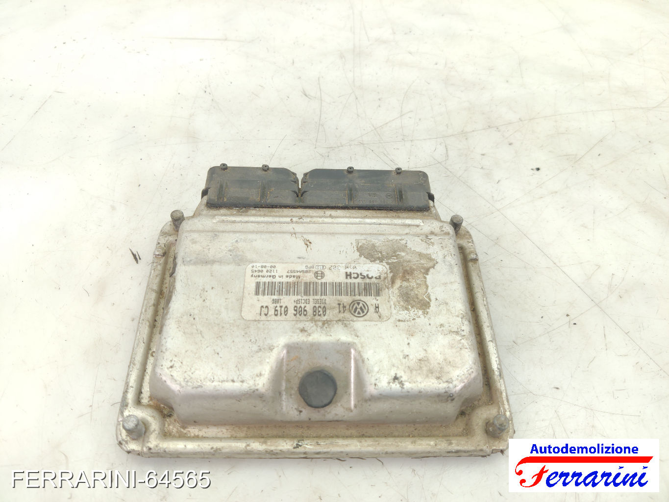 Centralina Motore VW GOLF 4 1J1 1.9 TDI 1998-2001 038906019CJ, 28SA4557