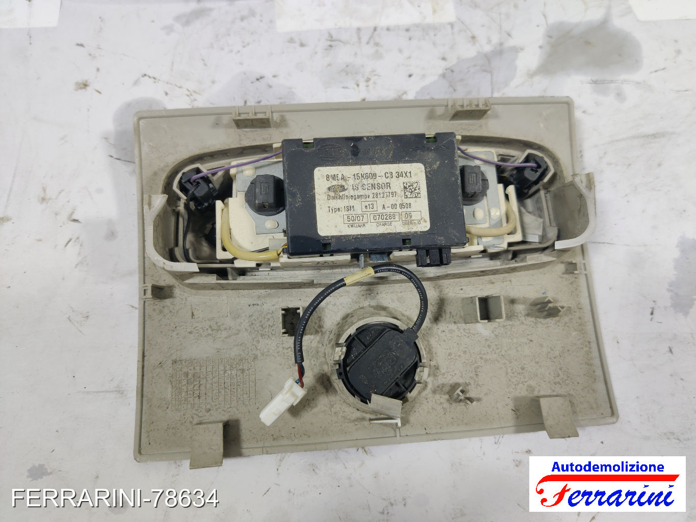 Plafoniera FORD FOCUS 2 SW DA, DS, FFS 2004-2012 anteriore, frontale centrale