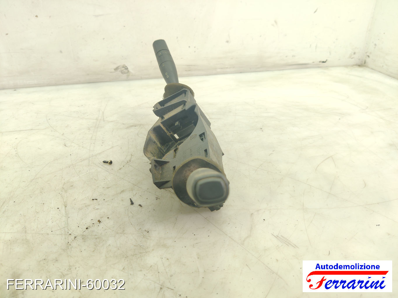 Devioluci PEUGEOT PARTNER COMBISPACE 5, G 2000-2008 9620376580, 6239L3
