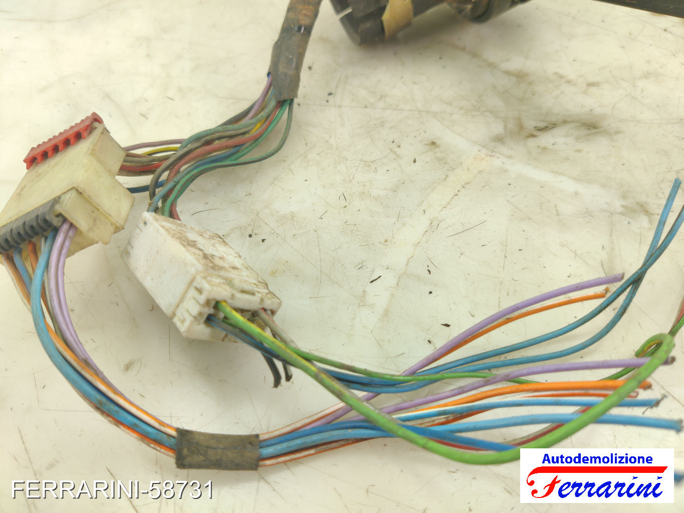 Devioluci FIAT UNO 146 1989-1992 181996880, 181996870, 181857070