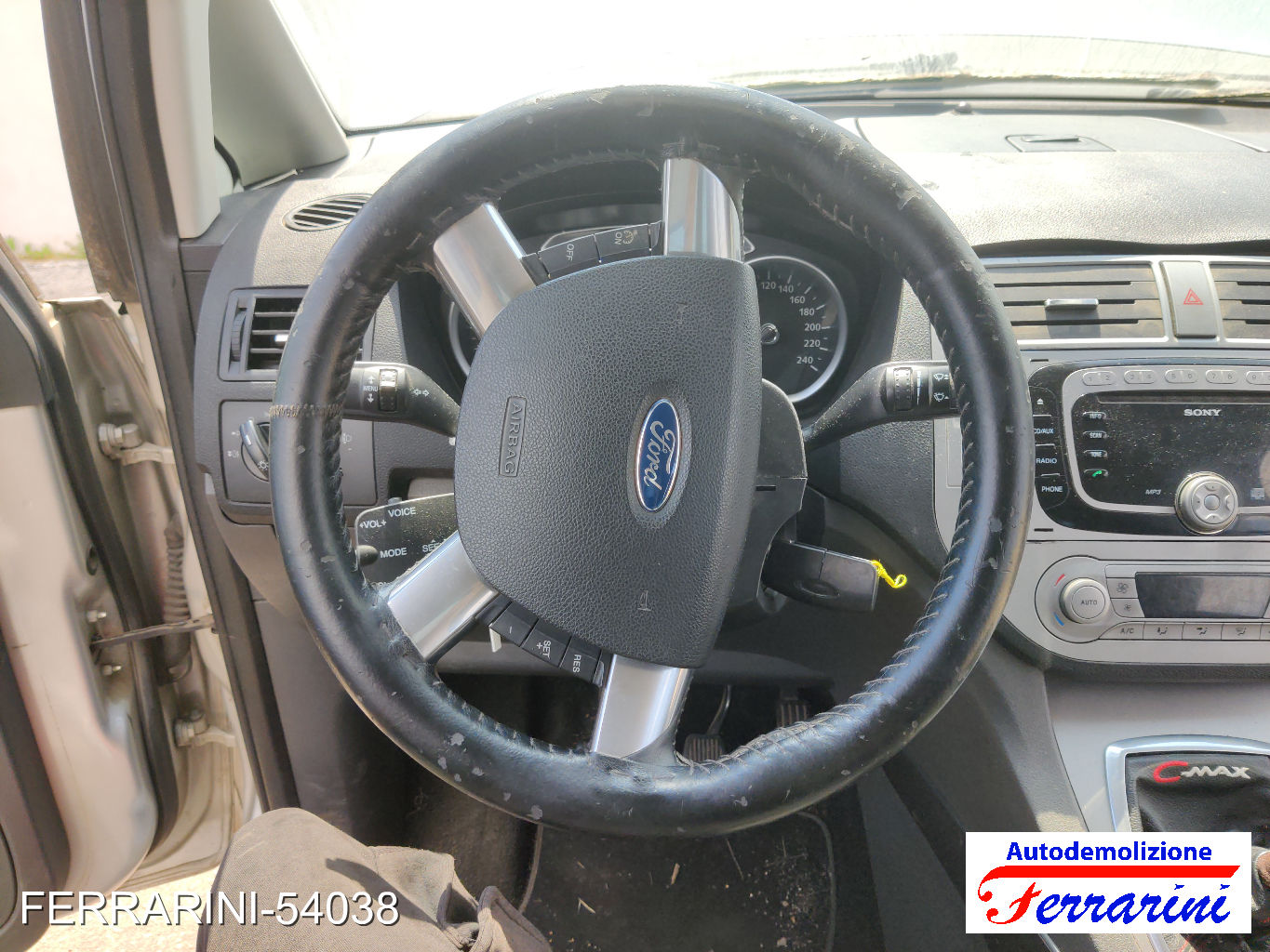 Ford C-Max 36