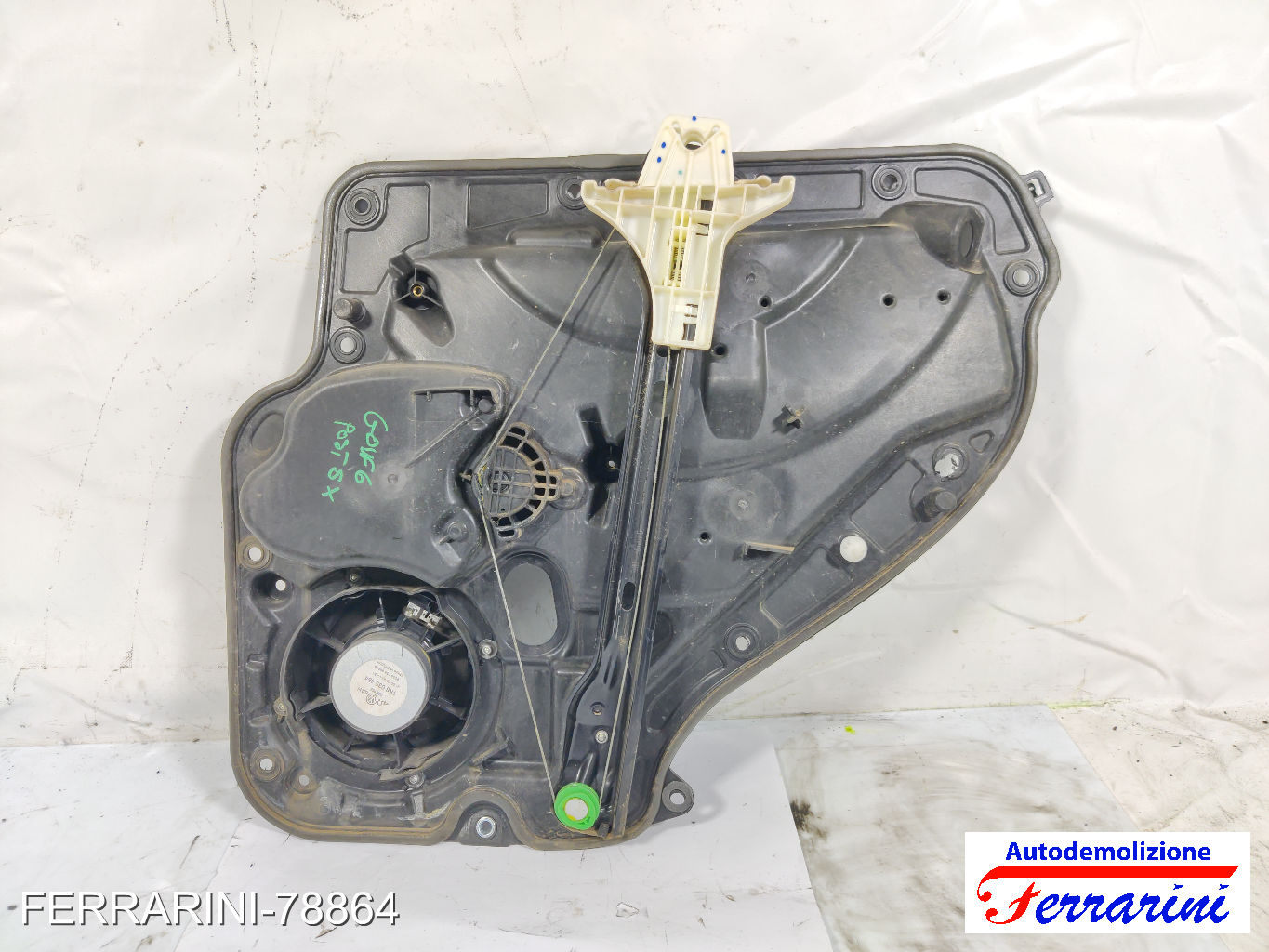 Alzavetro VW GOLF 6 5K1 2008-2013 sinistro, sx, posteriore, post 5K4839461A 6