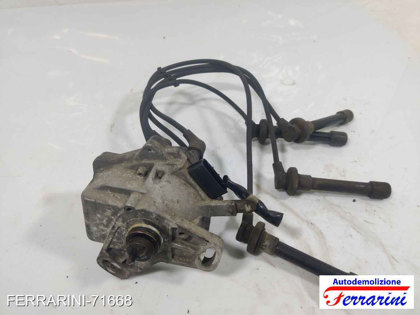 Spinterogeno Distributore NISSAN MICRA 2 K11 1.3I 16V 1992-2000 3310058B10