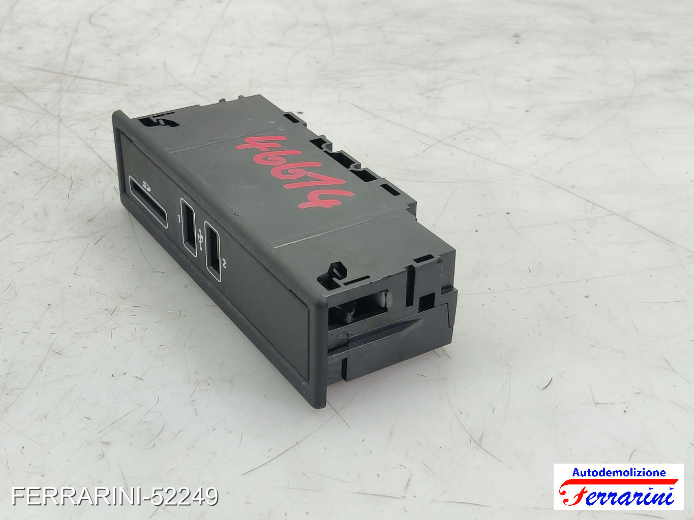 spina presa USB SD card MERCEDES CLASSE C S205 2015-2018 7