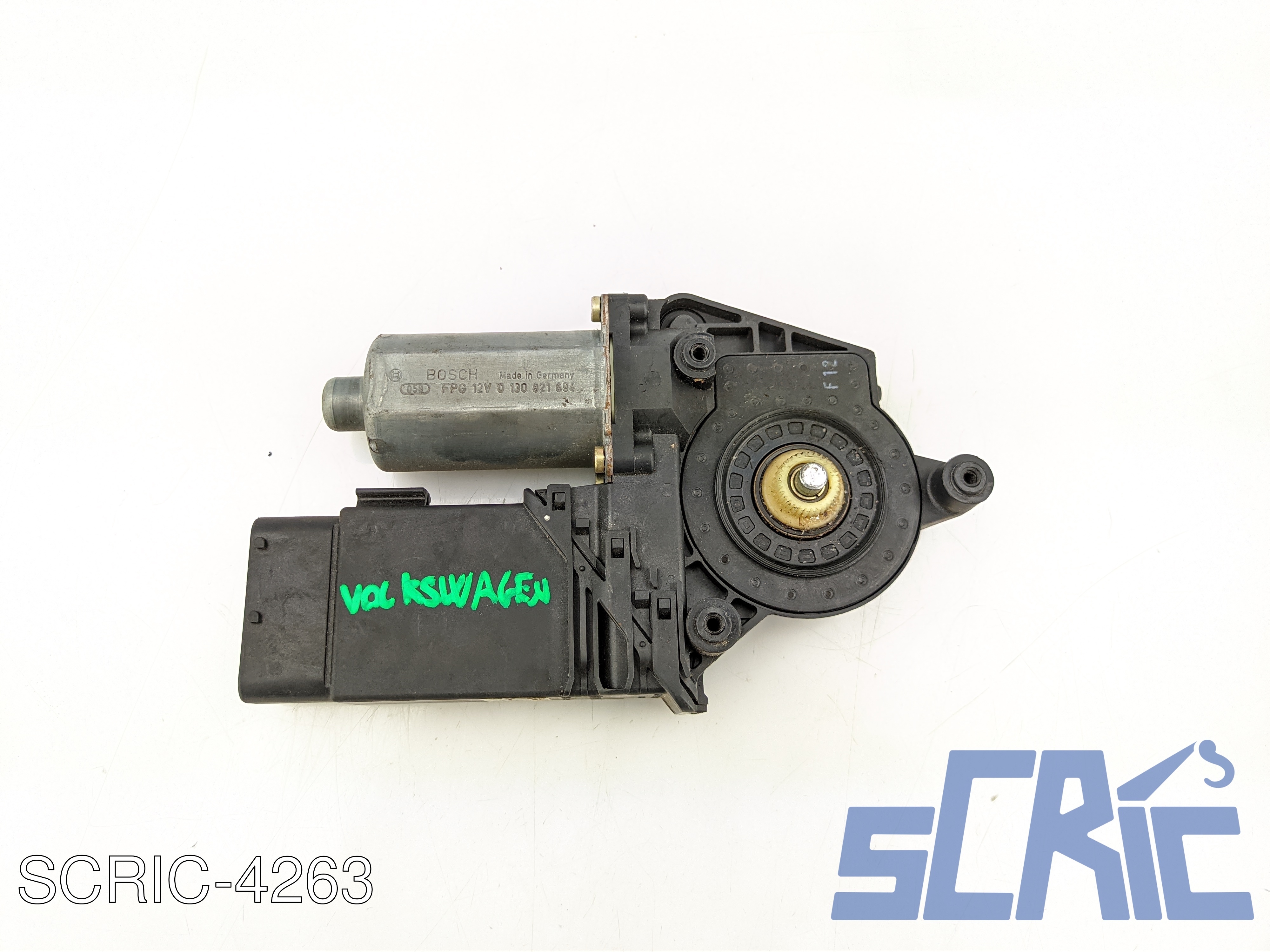 Motorino Alzavetro VW PASSAT VARIANT 3B6 1.9 TDI 2000-2005 0130821694