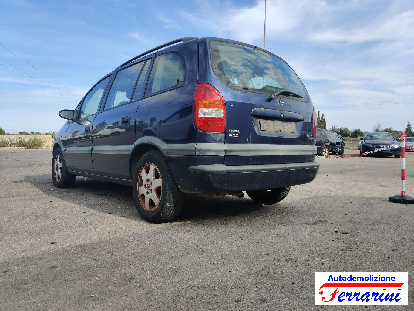 Opel Zafira A 73