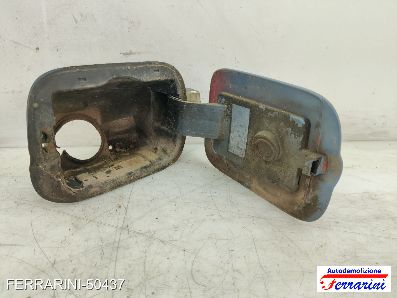 Sportellino Carburante FIAT PANDA 312, 319 2012-2023 8