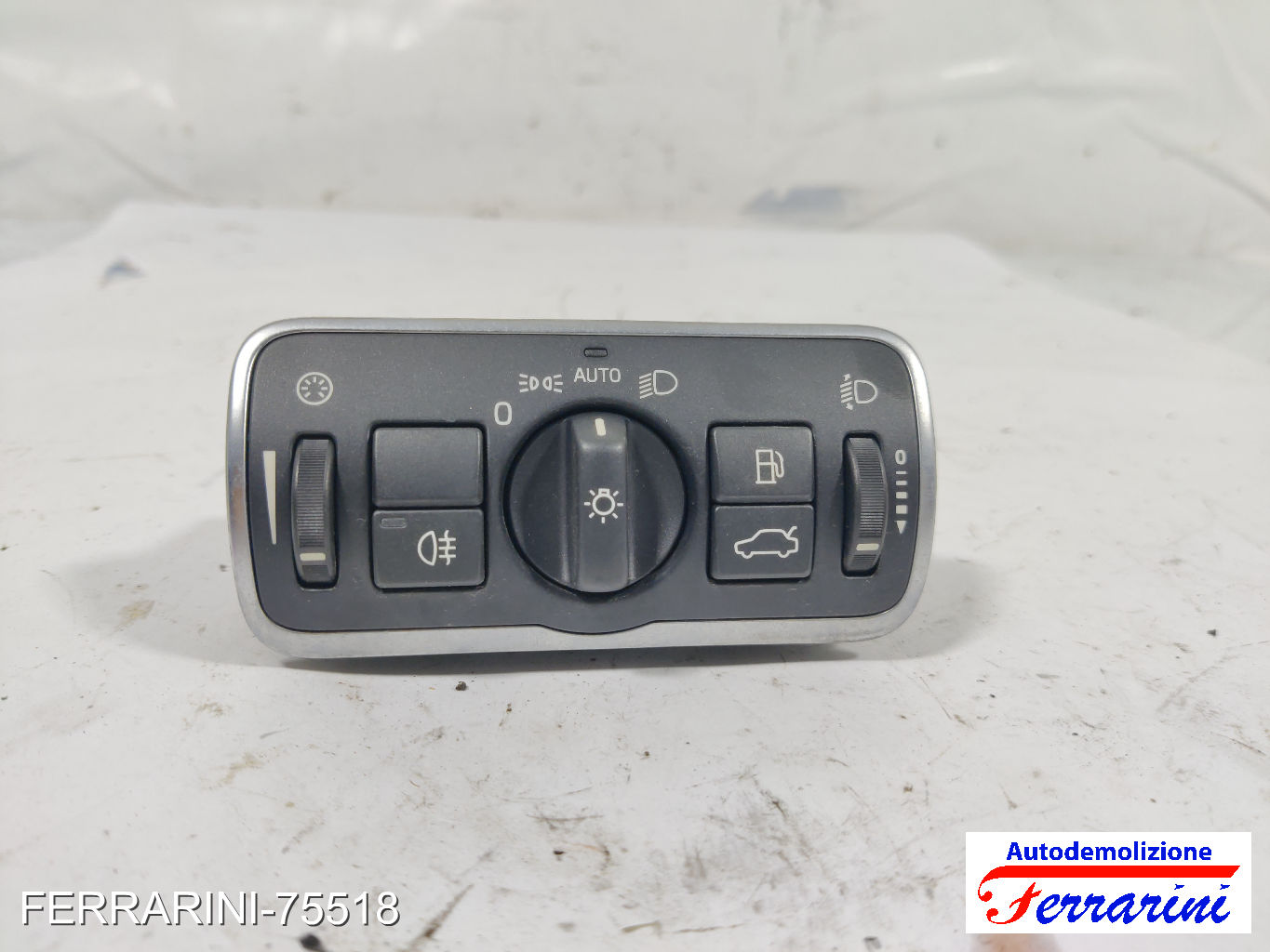 Interruttore Luci Fari VOLVO V60 1 155 2015-2018 30739456, 150527A, 10096705