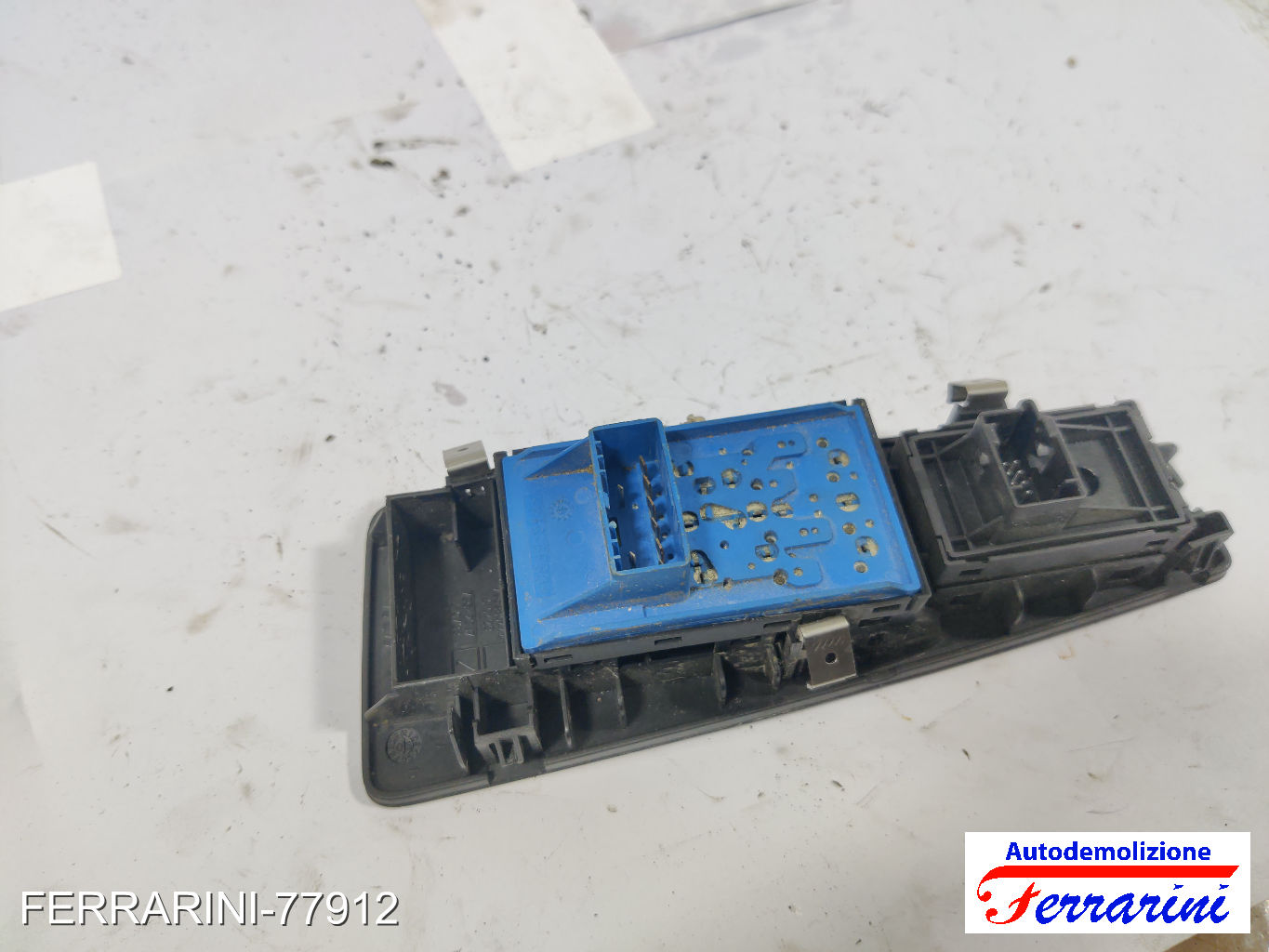 Pulsantiera Tastiera Alzavetro FIAT GRANDE PUNTO 199 2005-2010 sinistra, sx