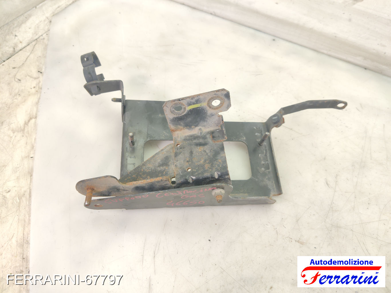 staffa supporto centralina ALFA ROMEO MITO 955 1.4 BI-FUEL 2009-2016 51829029 8