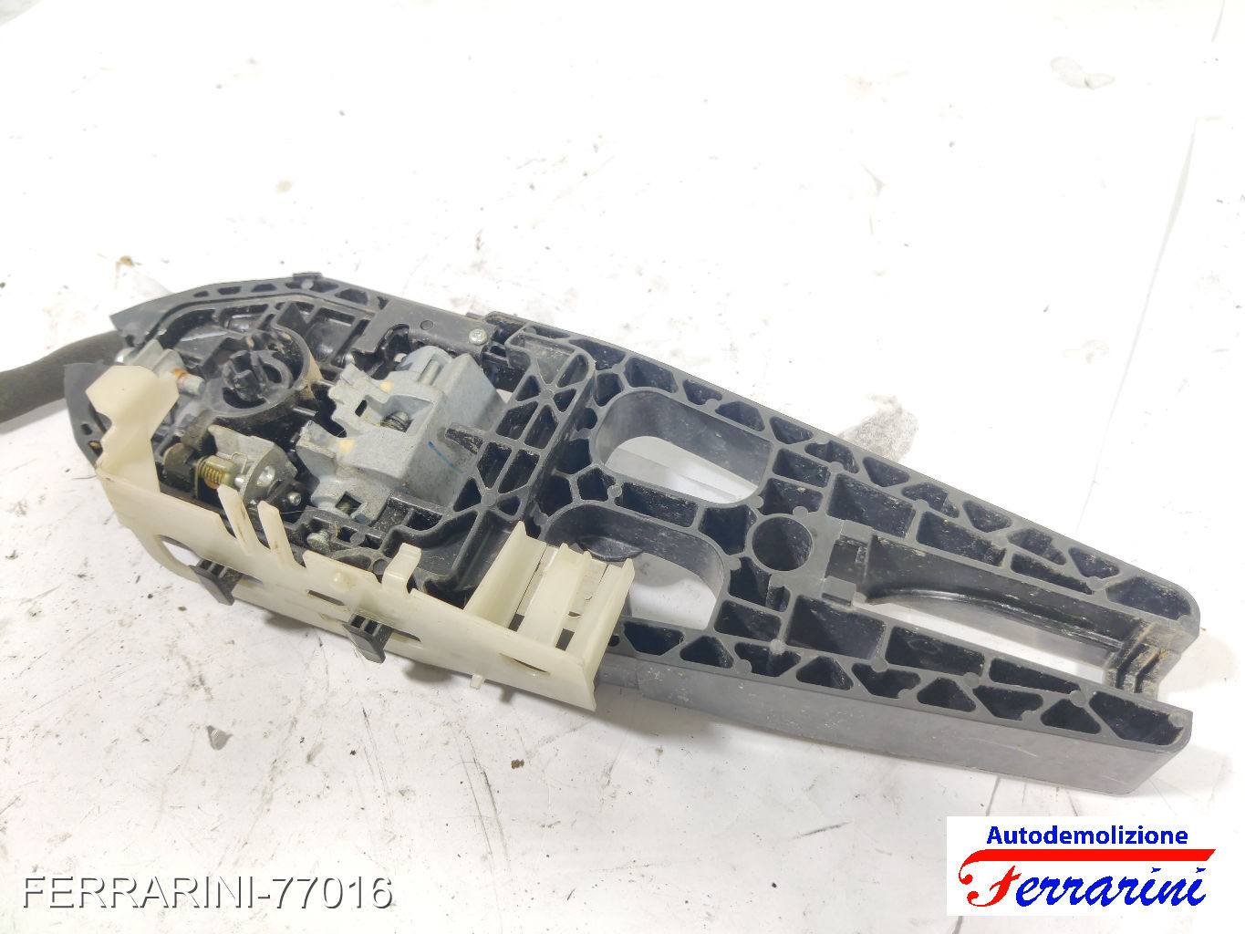 Supporto Maniglia Esterna FORD EDGE 2015-2018 sinistro, sx, posteriore, post