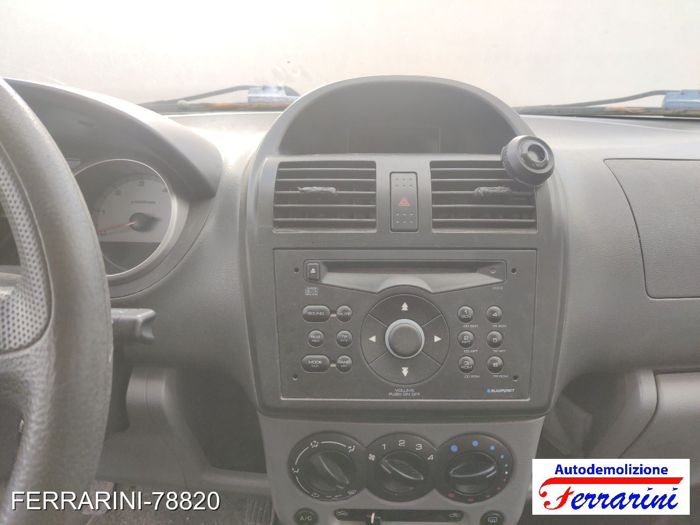 Suzuki Ignis 2 25