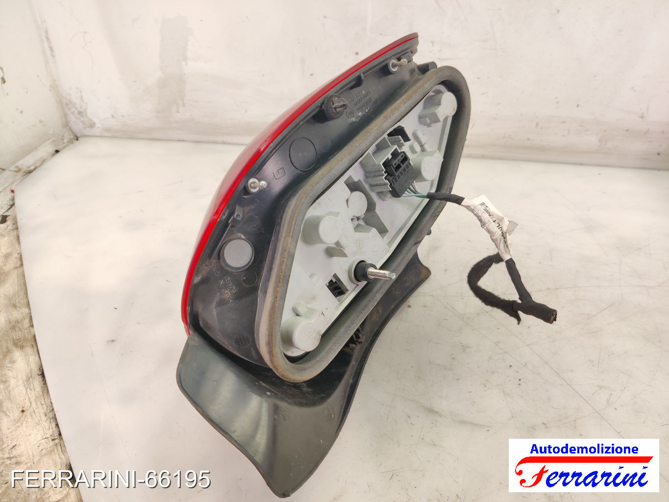 Fanalino Stop Posteriore RENAULT MODUS F/JP0 2010-2023 sinistro, sx 8200658411R