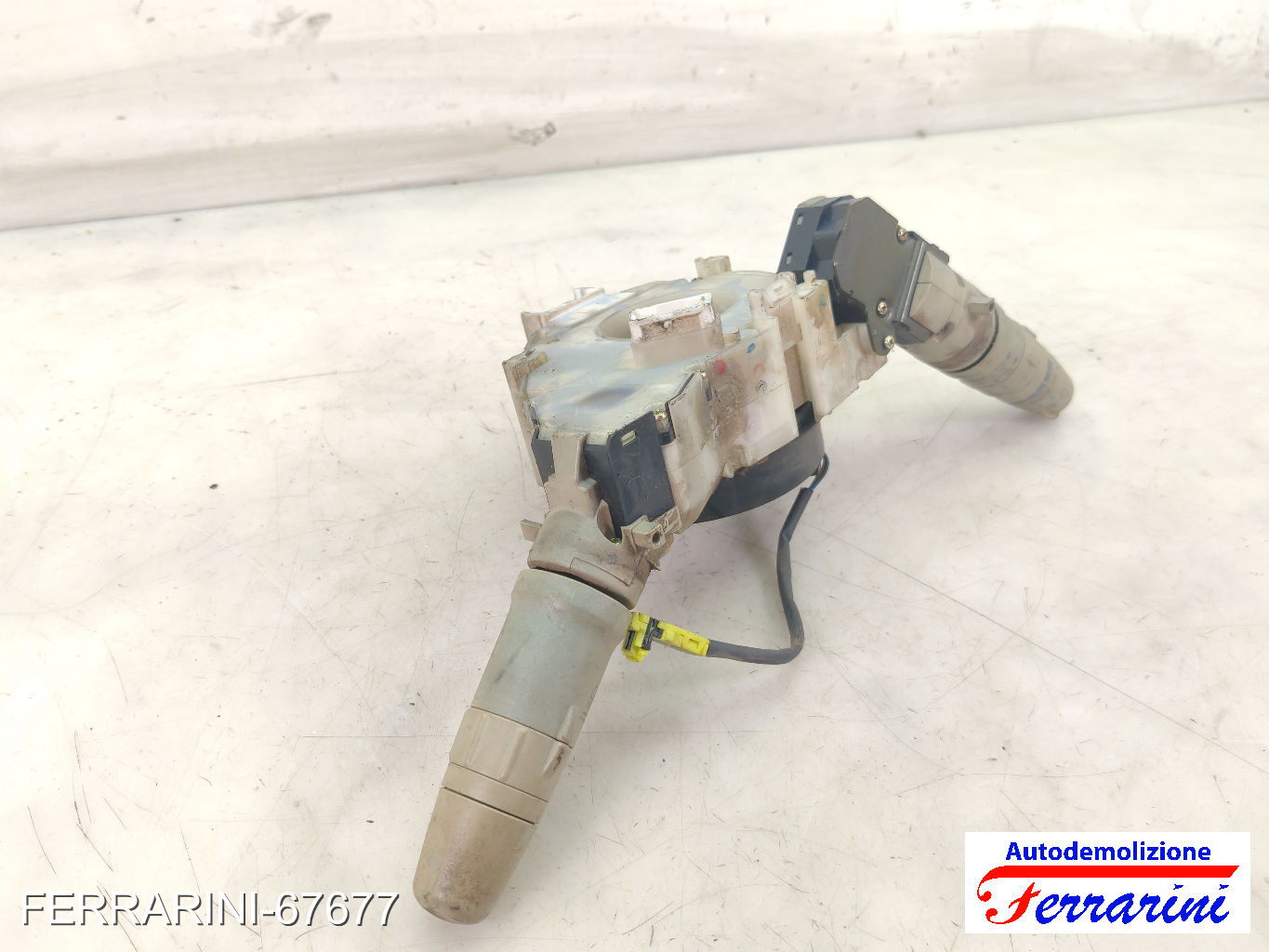 Devioluci DACIA DUSTER HS 2010-2018 255671453R, 8201167988