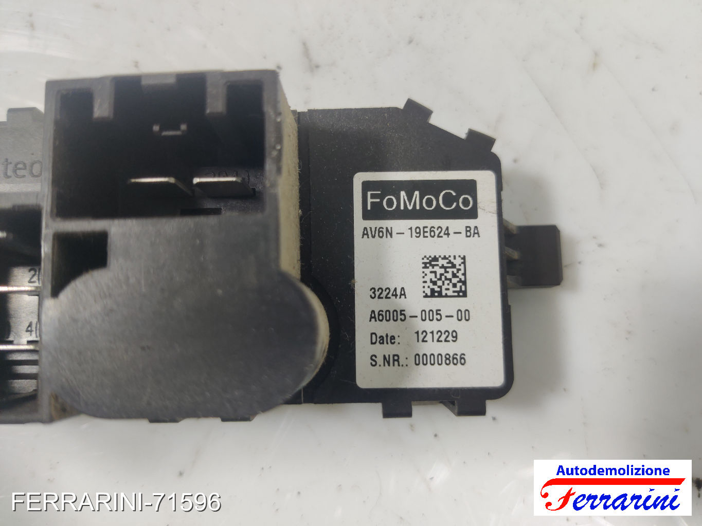 FORD FOCUS 3 TURNIER 1.6 TDCI 2010-2023 AV6N19E624AB, AV6N19E624AA, A600500500