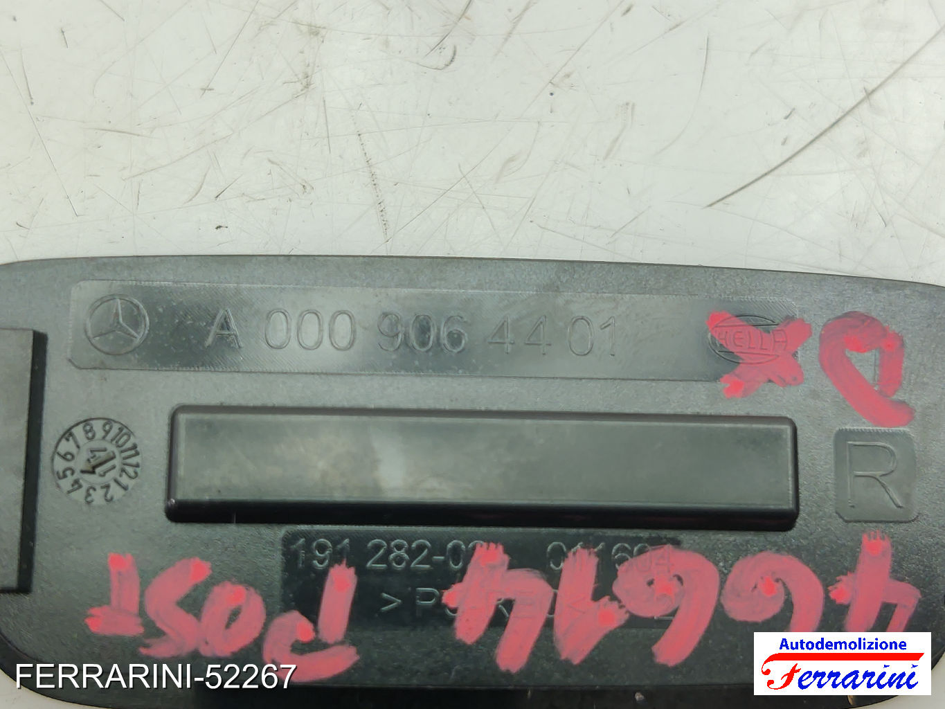 Luce interna bagagliaio MERCEDES CLASSE C S205 2015-2018 A0009064401
