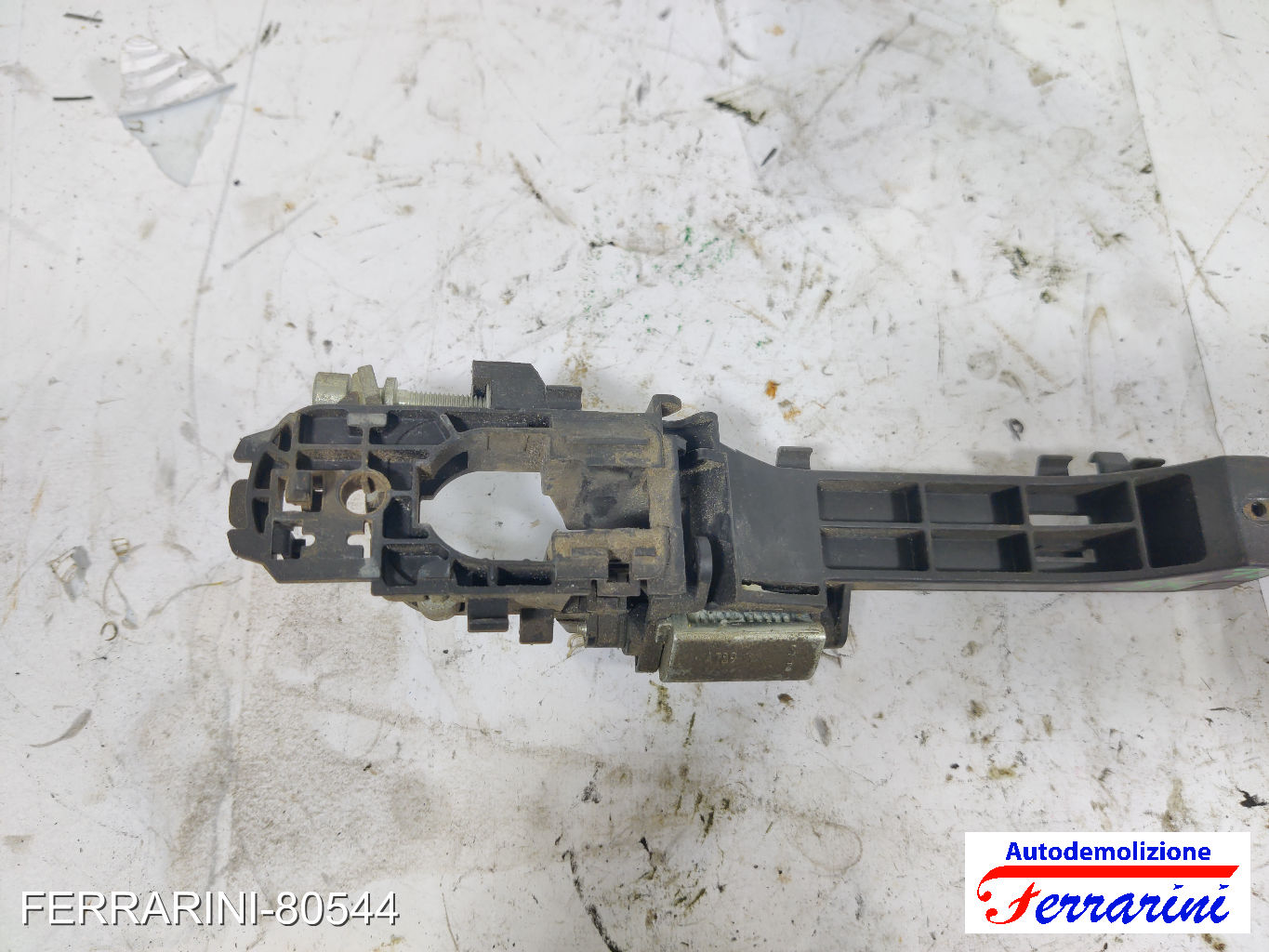 Supporto Maniglia Esterna LANCIA YPSILON 843 2010-2011 sinistro, sx, frontale