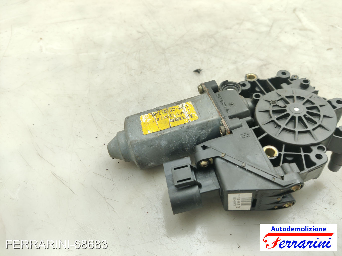 Motorino Alzavetro AUDI A4 AT 8D5 1.9 TDI 1996-2001 8D0959802E, 8D0959802G