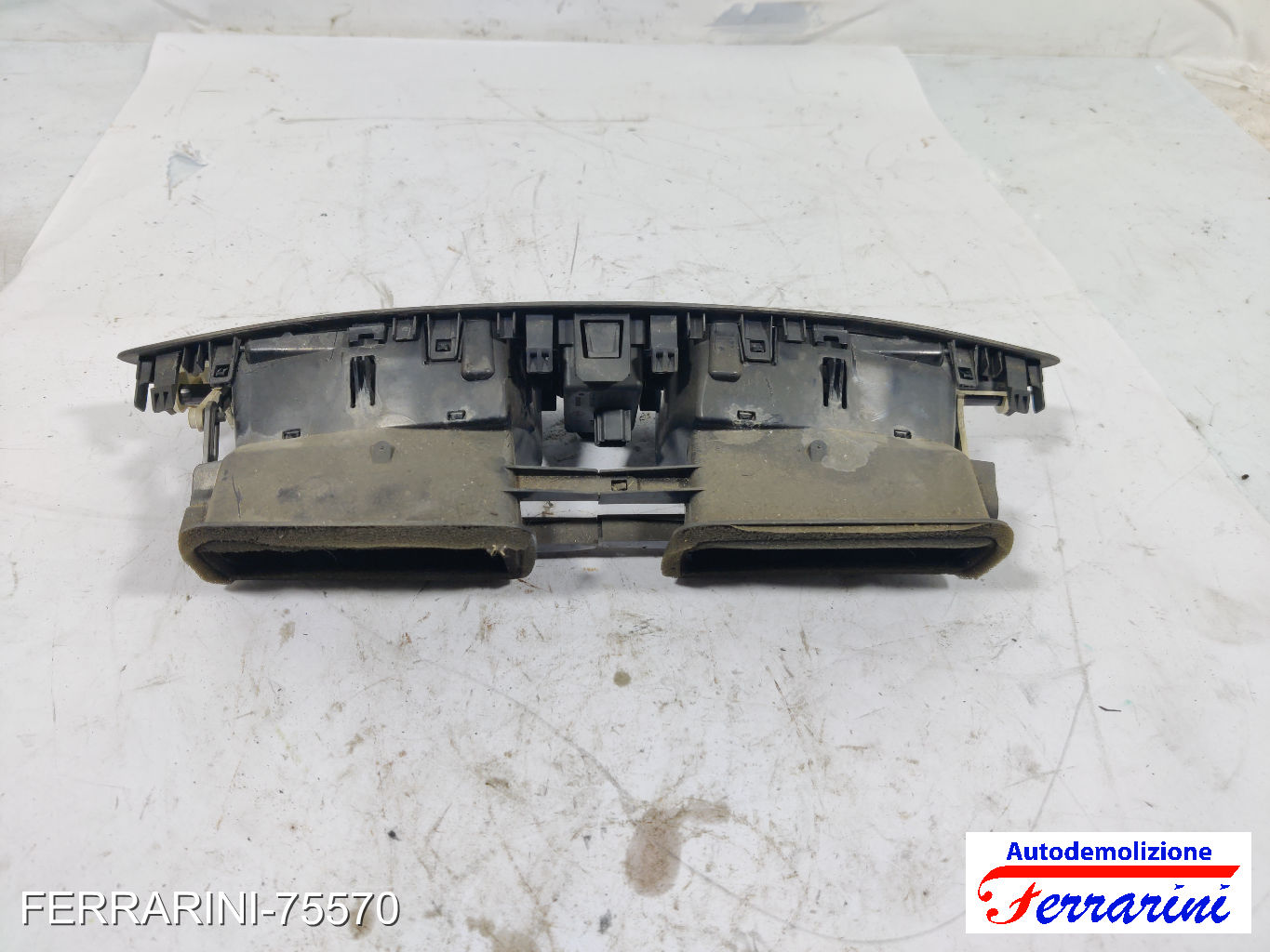 Bocchetta Areazione RENAULT SCENIC 3 JZ0/1 2009-2023 anteriore 9