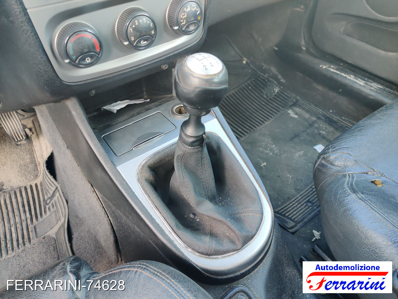 Alfa Romeo 147 21