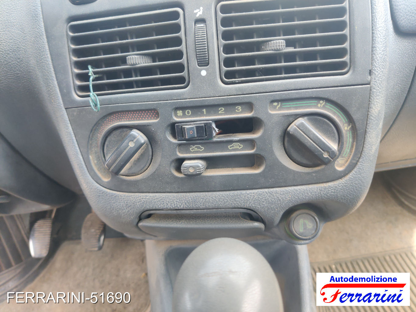 Fiat Palio Weekend 171, 173, 178, 373, 374 1.2 73CV 1996-2004