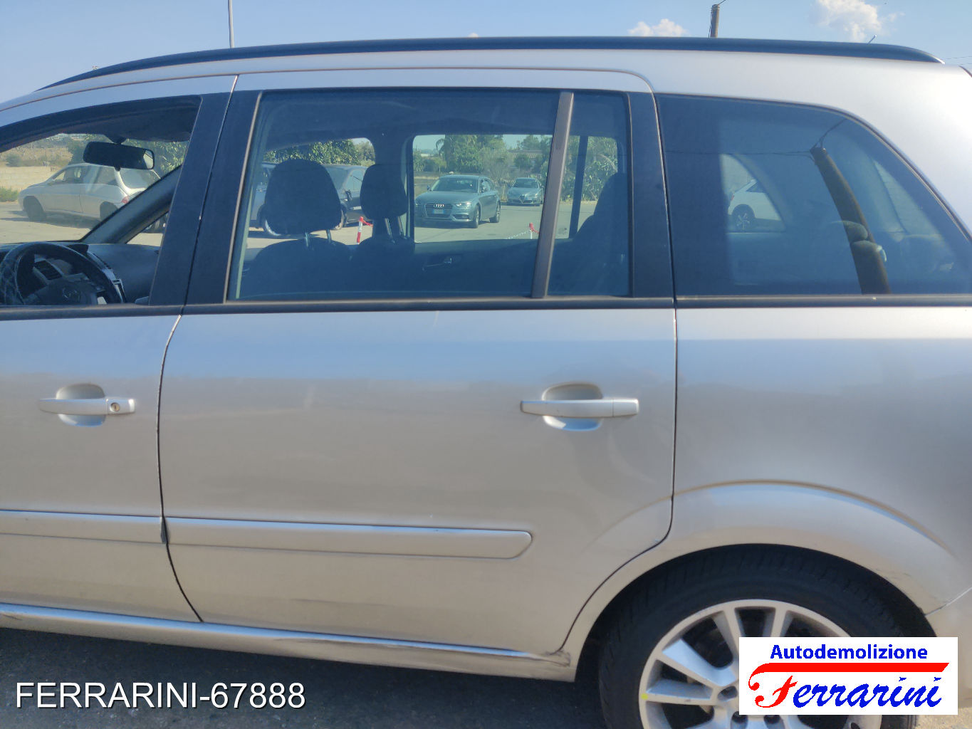 Opel Zafira B 56