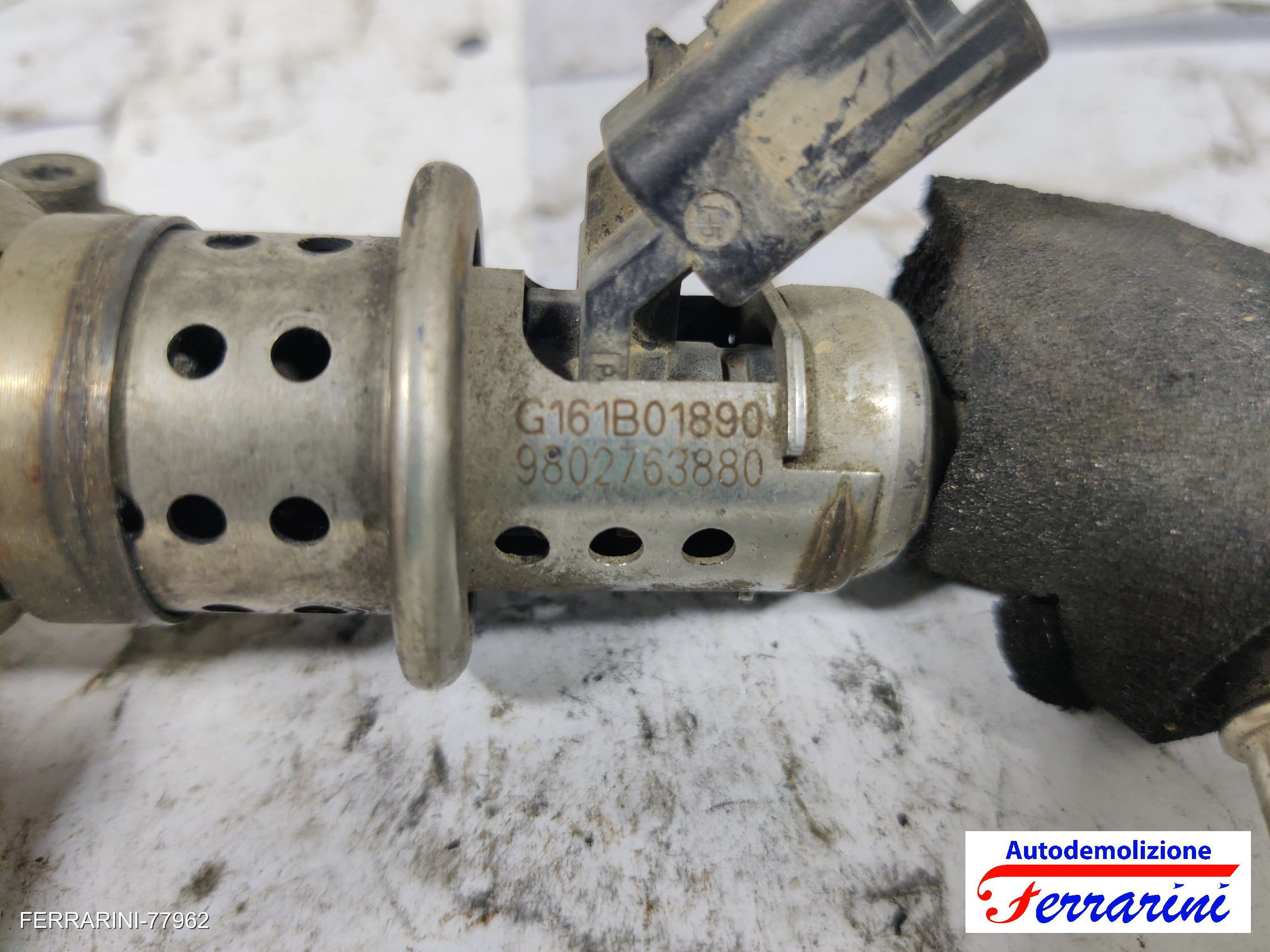 Iniettore PEUGEOT 308 2 L3, LB, LH, LP, LW 1.6 HDI 2013-2021 9802763880, 42542 11