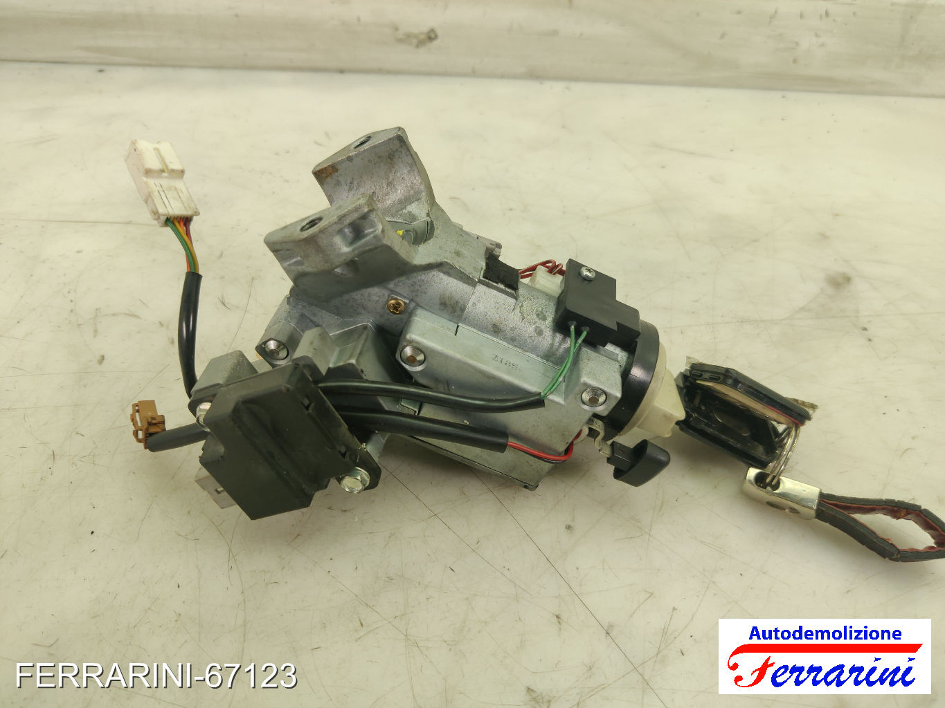 Bloccasterzo NISSAN MICRA 3 K12 2003-2010 48700AX60J