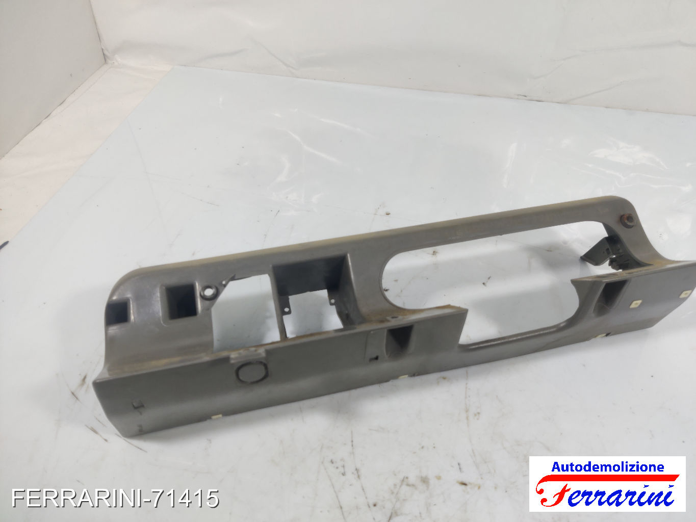 coperchio supporto contachilometri cruscotto FIAT PANDA 141 1992-1996 sinistro