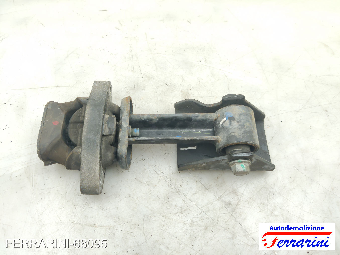 Supporto Motore MAZDA 6 SW GY 2.0 DI 2002-2005 GJ6A39040B, GJ6A39040A, GJ6A39040