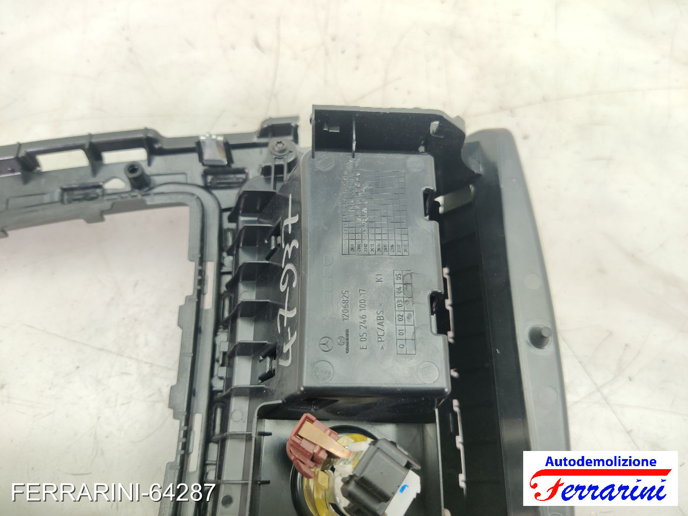 cornice cambio Posacenere MERCEDES CLASSE B W242, W246 2011-2014 A2468100179