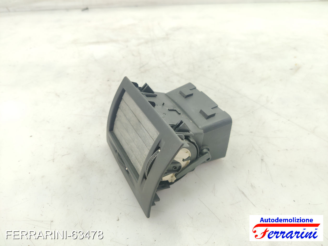 Bocchetta Areazione OPEL MERIVA A X03 2004-2010 sinistra, sx, frontale