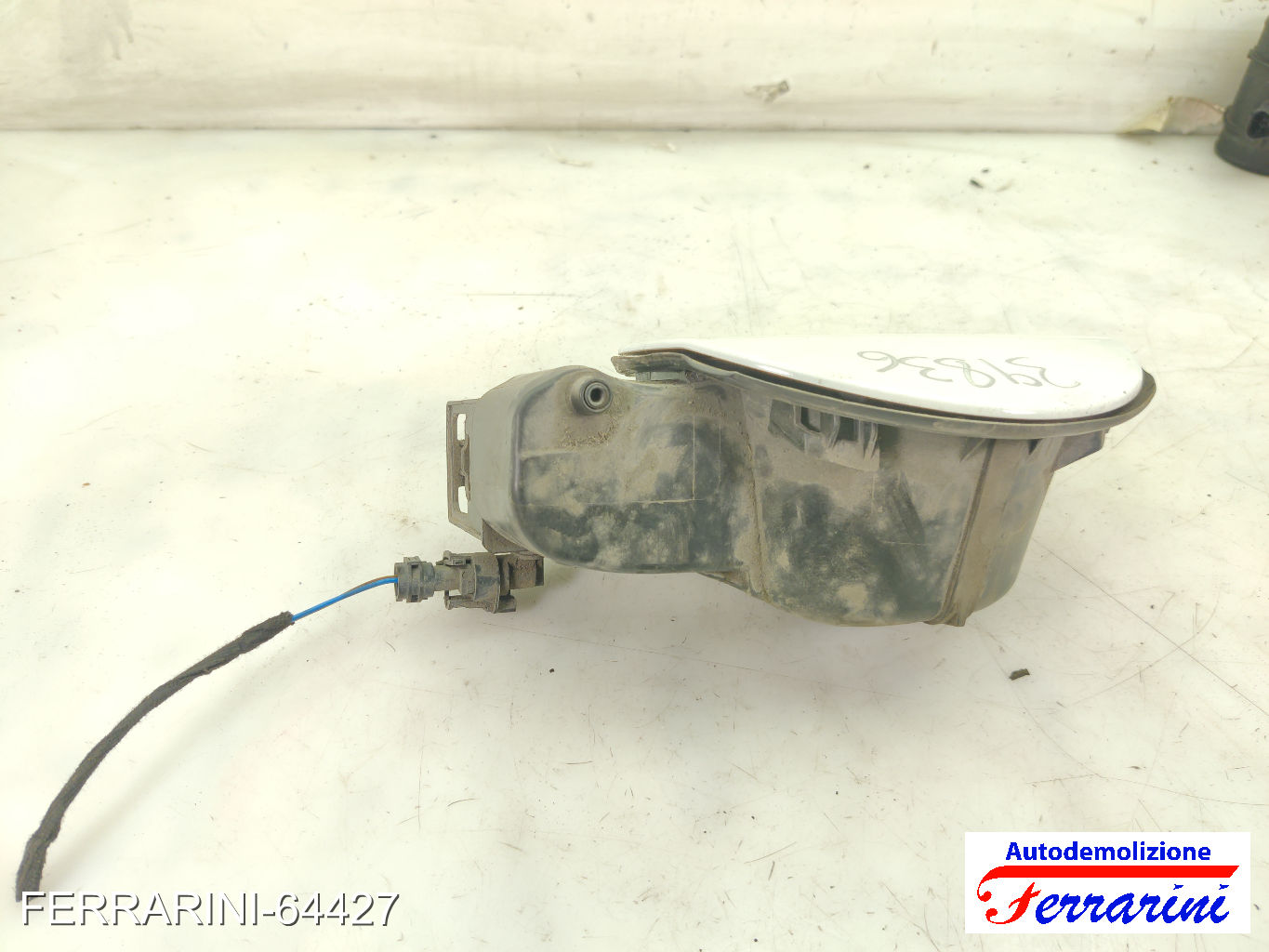 Sportellino Carburante OPEL ASTRA J SPORTS TOURER P10 2010-2015 40R SCHNEEWEISS 7