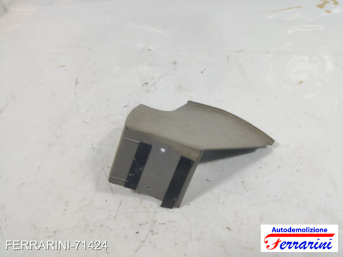 laterale plancia con foro regolatore altezza fari FIAT PANDA 141 1992-1996