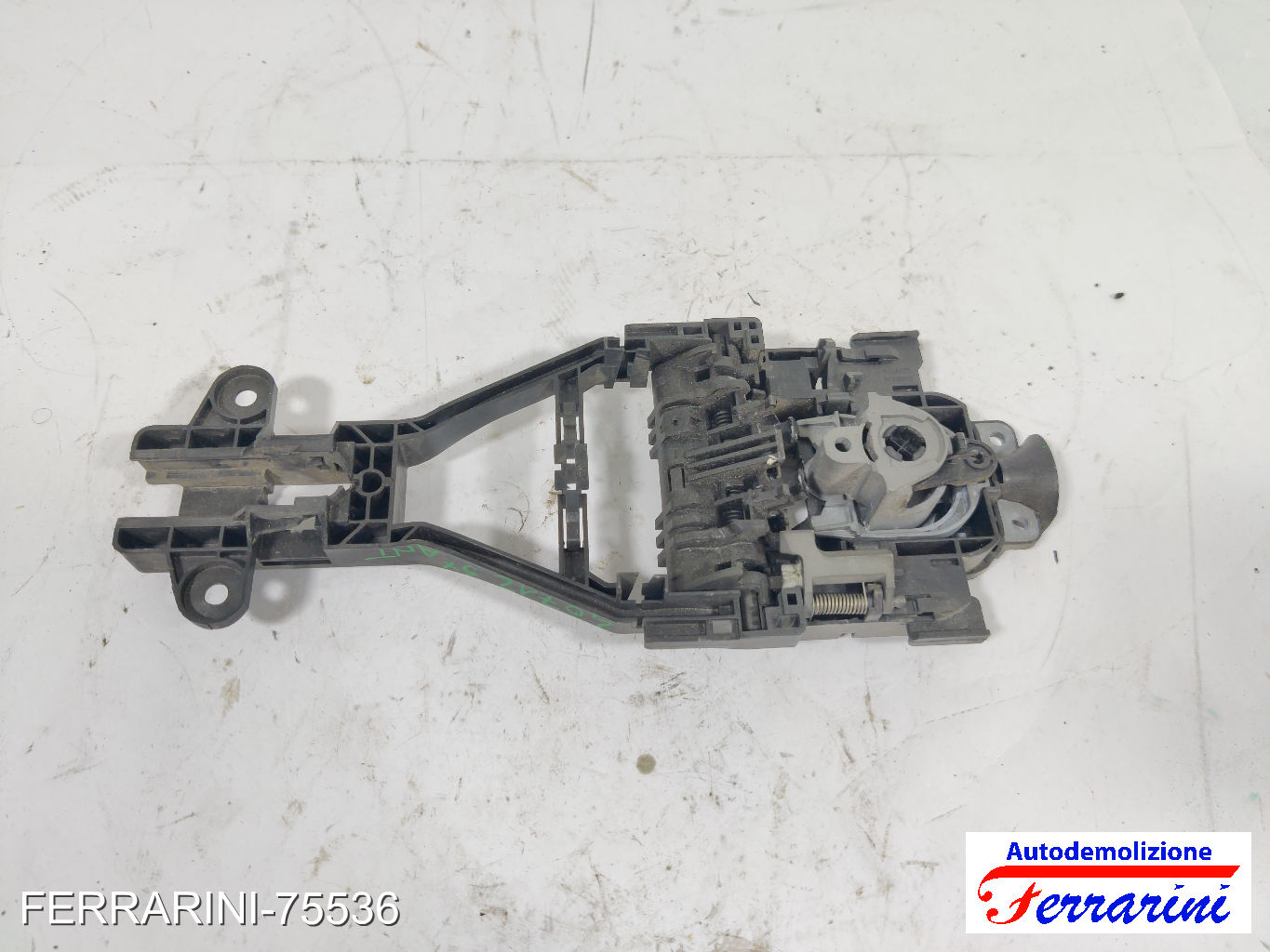 Supporto Maniglia Esterna VOLVO V60 1 155 2015-2018 sinistro, sx, frontale