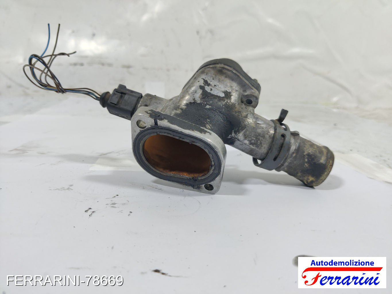 AVB Termostato VW PASSAT VARIANT 3B6 1.9 TDI 2000-2005 038121133A