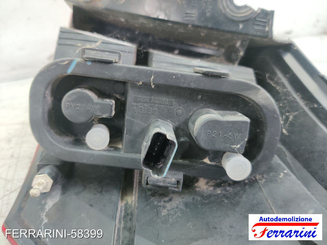 Fanalino Stop Posteriore NISSAN QASHQAI 1 J10, JJ10E, NJ10 2006-2013 sinistro