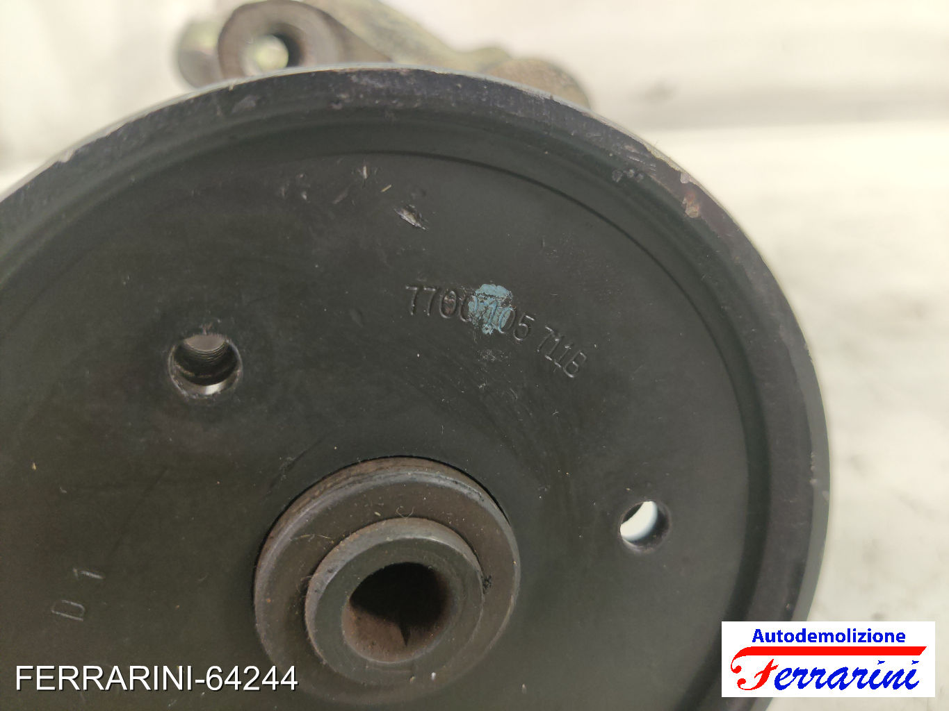 Pompa Servosterzo VOLVO V40 SW 645 1.9 DI 2000-2004 7700417308, 7700415198