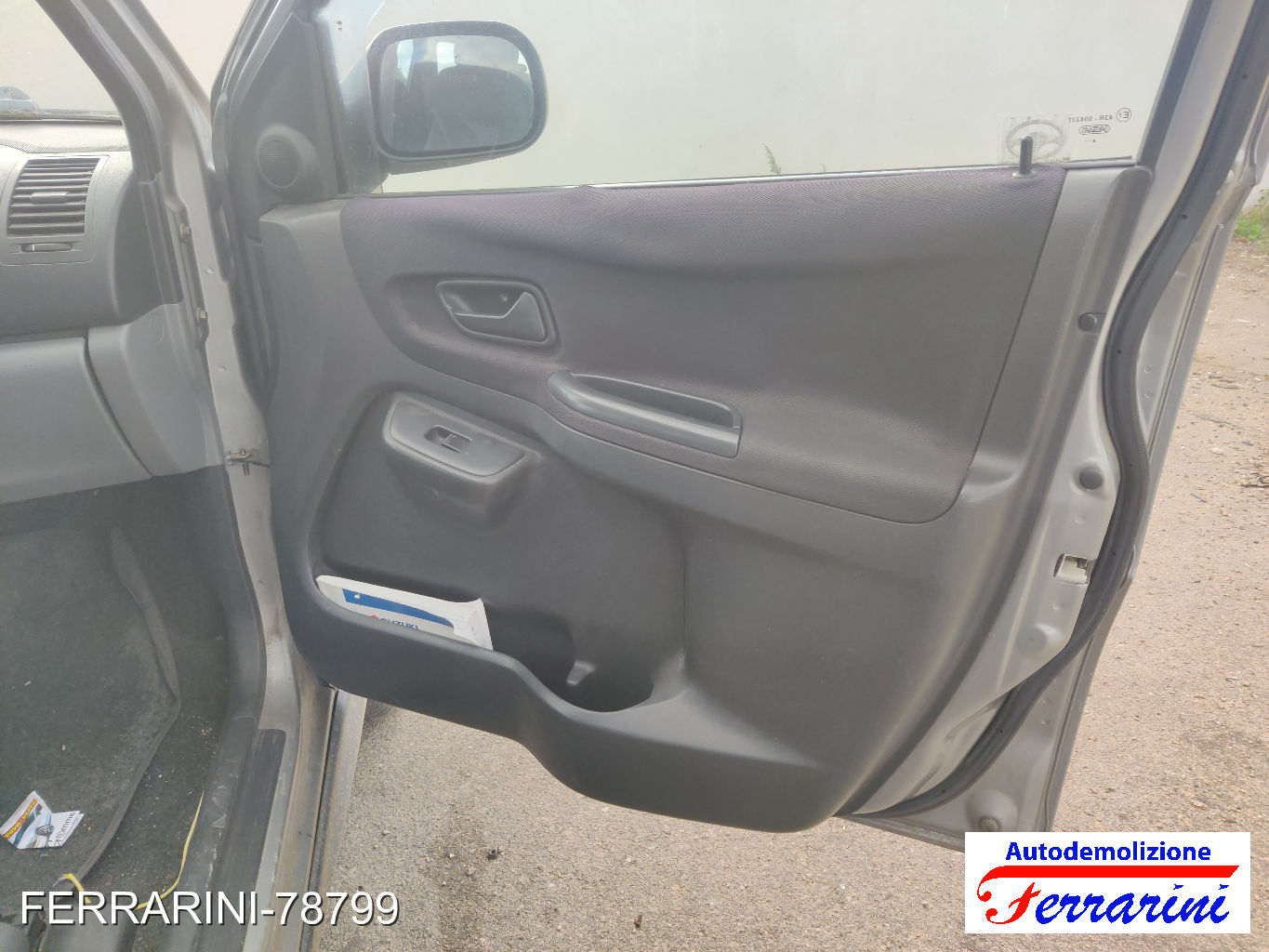 Suzuki Ignis 2 6