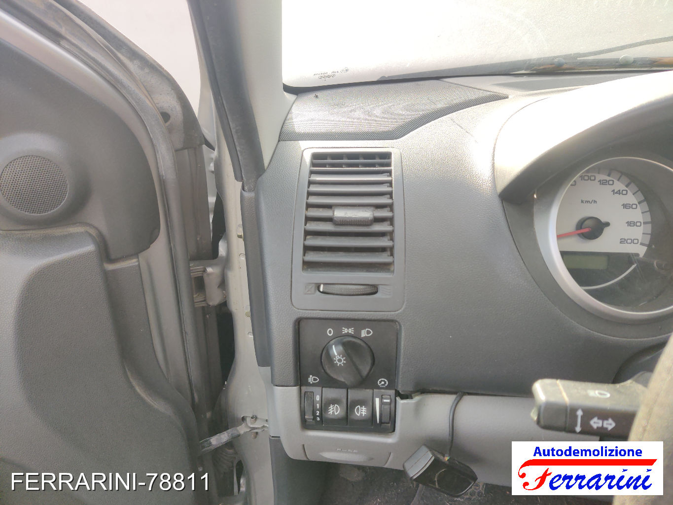 Suzuki Ignis 2 31