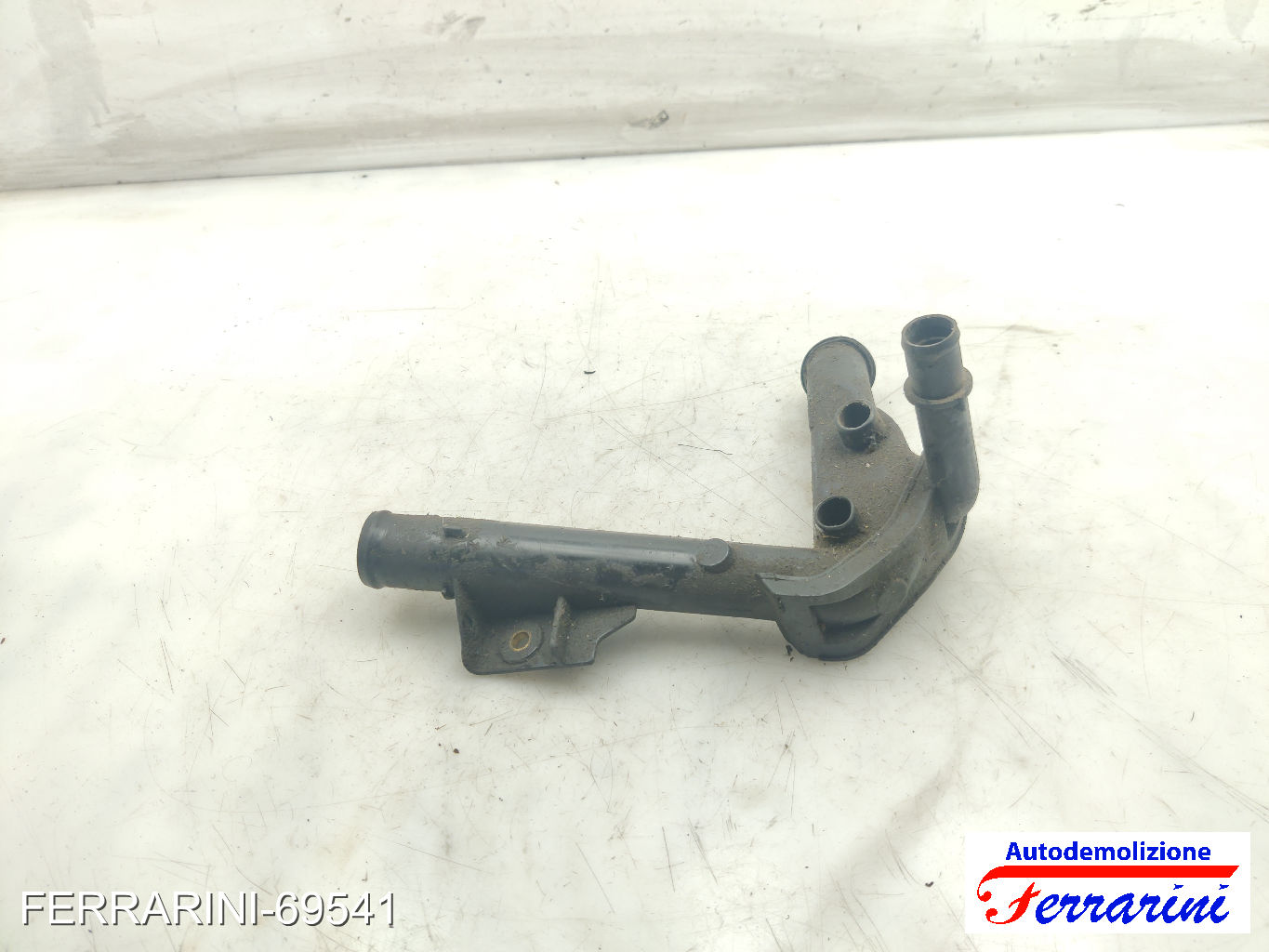 raccordo tubo acqua motore k9k RENAULT MEGANE 2 KM 1.5 DCI 2003-2009 8200552604