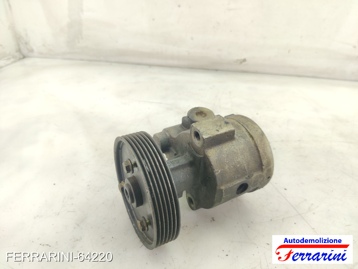 Pompa Servosterzo VOLVO V40 SW 645 1.9 DI 2000-2004 7700417308, 7700415198