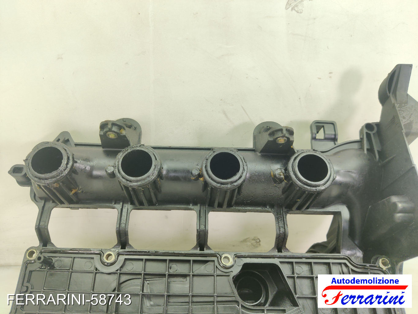 Coperchio Punterie Valvole FORD FIESTA 5 JD, JH 1.4 TDCI 2001-2008 9642212480