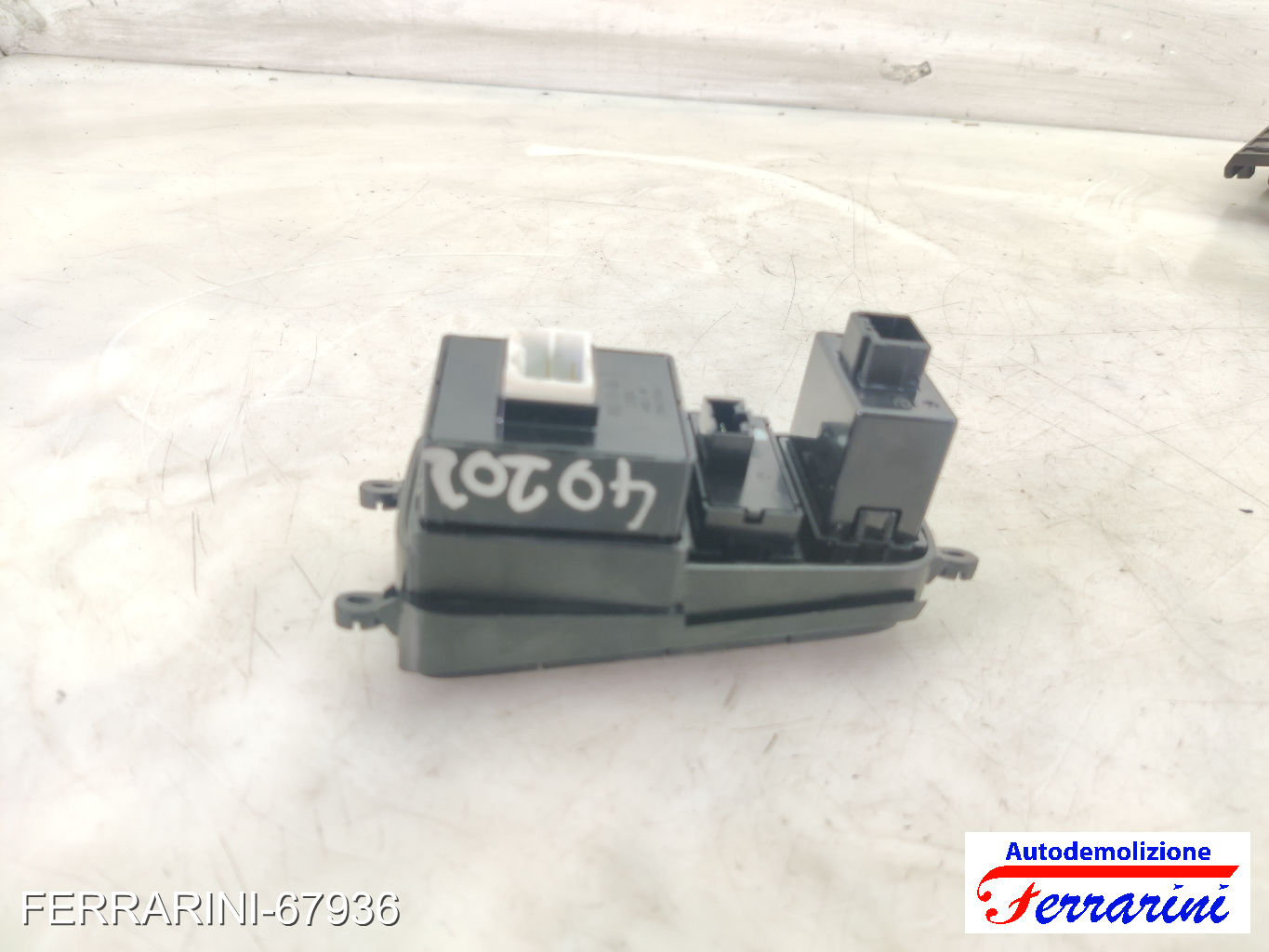 interruttore altezza fari comandi HYUNDAI I10 BA, IA 2013-2023 93700B9000