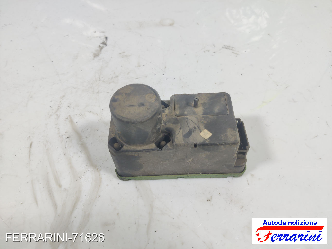 Pompa Compressore Chiusura Centralizzata VW PASSAT VARIANT 35I, 3A5 1988-1997 7