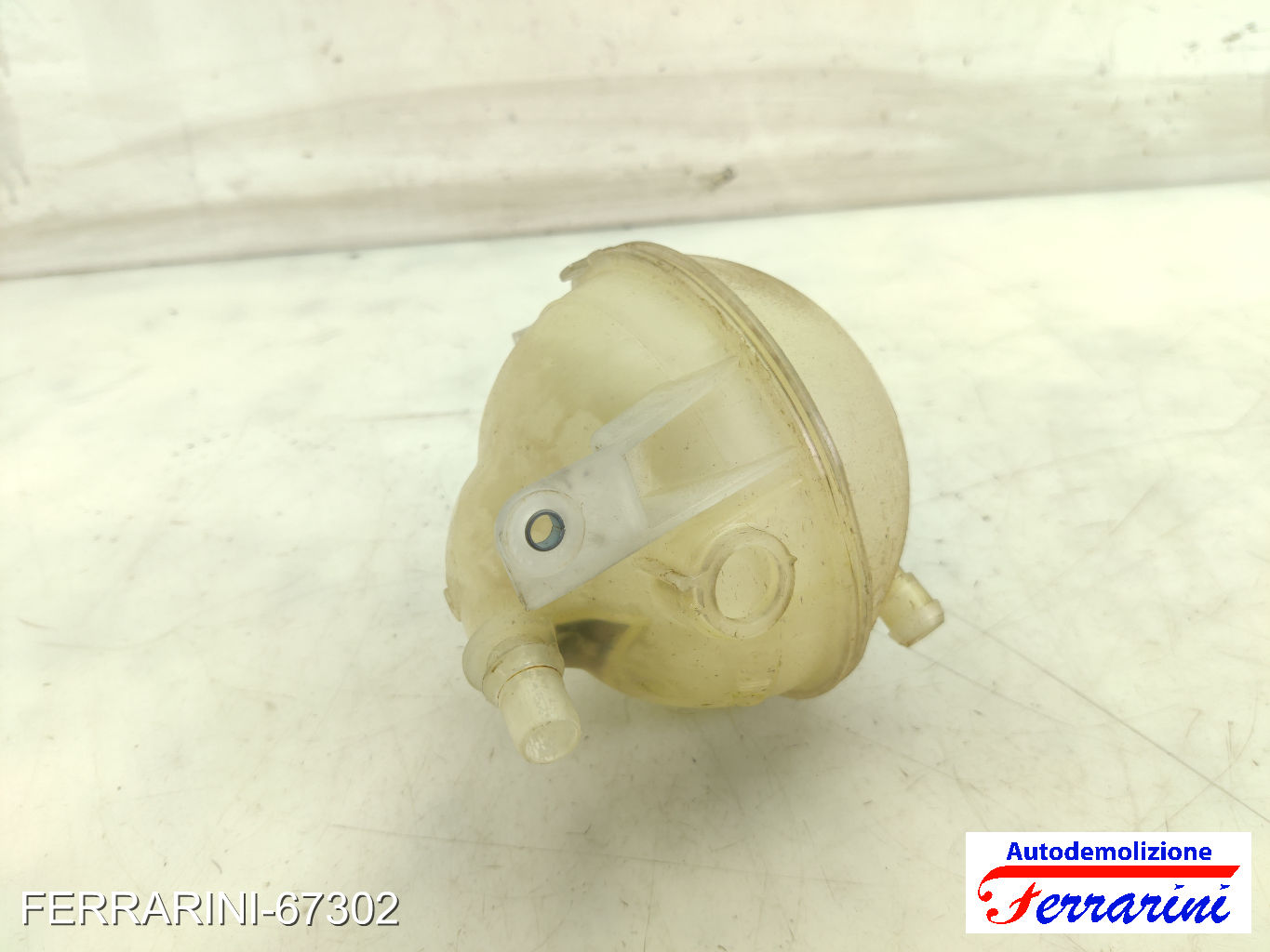 Vaschetta Liquido Motore 6