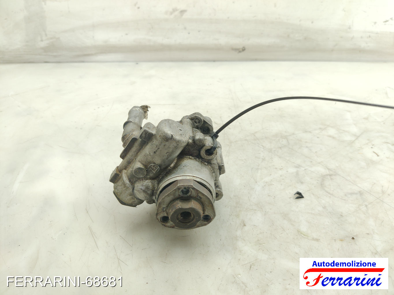 Pompa Servosterzo VW GOLF 4 1J1 1.6 1997-2004 8N0145154A, 7690955107